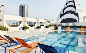 The Quarter Saphankhwai By Uhg - Close To Chatuchak Market, Krung Thep Aphiwat Central Terminal Station-Bangsue Grand Station